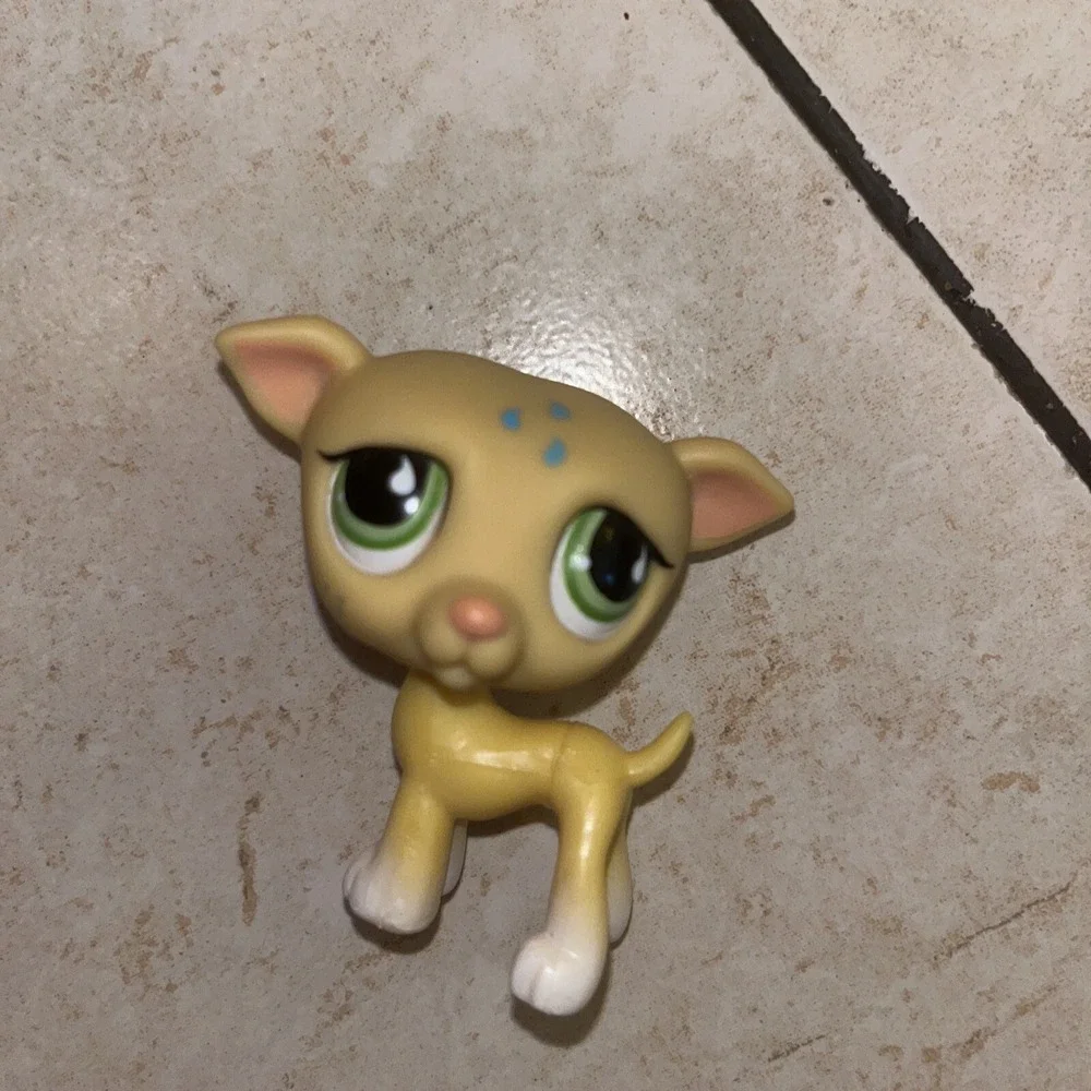 Littlest Pet Shop Yellow and White Accented‎ Greyhound Whippet Dog #875